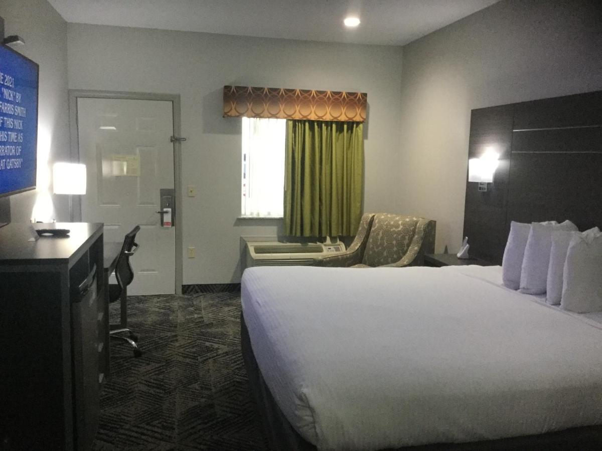 Muskogee Inn And Suites Ngoại thất bức ảnh