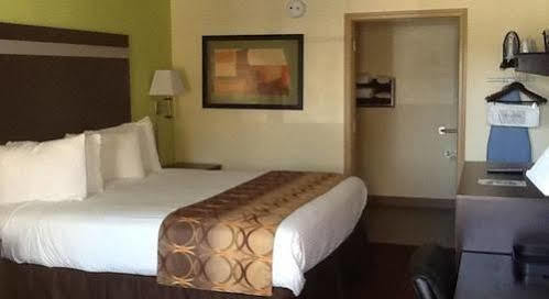Muskogee Inn And Suites Ngoại thất bức ảnh